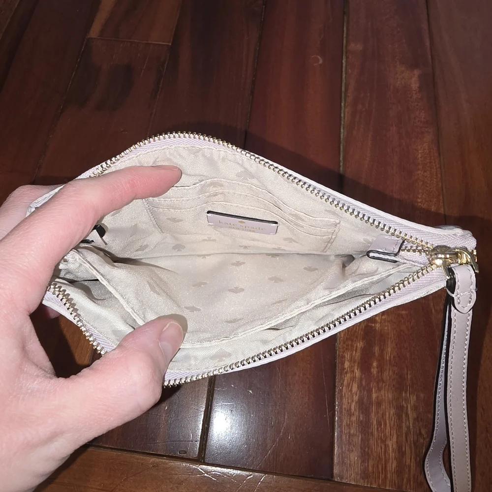 Kate Spade Chelsea Medium Wristlet Pouch